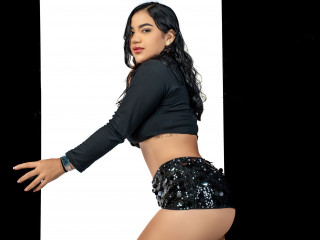 Alter: 18 / Waage - Alter: 157 / normal - Geschlecht: weiblich - Ausrichtung: bisexuell - Haare: schwarz / lang - Piercing: keins - bewebmaster-Alter: C - Hautfarbe: latina - Augen: schwarz - Rasur: vollrasiert